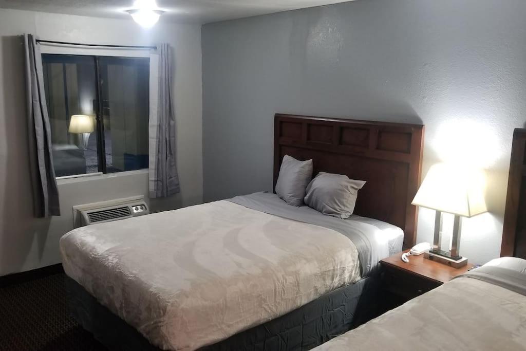 Hotel 2 Queen Beds Hotel Room 220 Booking Stillwater Zewnętrze zdjęcie